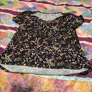 Lularoe classic tee medium